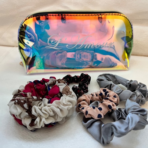 Shiny L'Amour Multi-purpose Pouches - Picture 5 of 6
